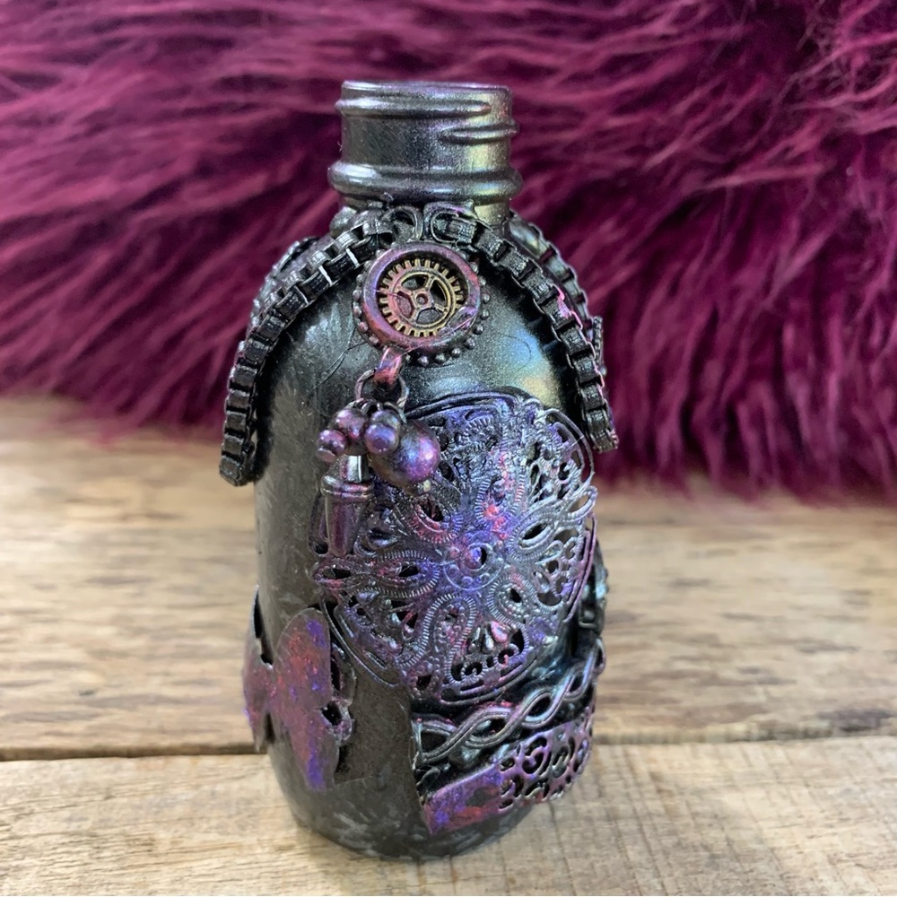 Handmade Steampunk Decor mini Bottle with Gears – Vintage Cosplay Prop